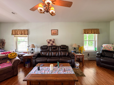 Picture Perfect Country Living - image 22