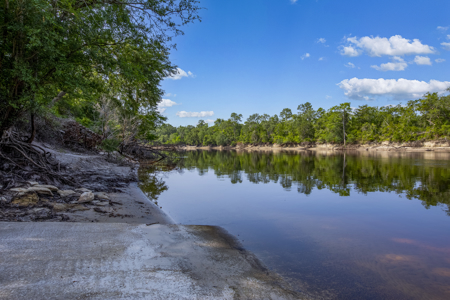 1 Acre Camping Lot for Sale in O'Brien, Florida - image 32