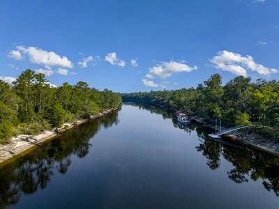 1 Acre Camping Lot for Sale in O'Brien, Florida - image 17