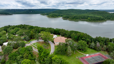 No Reserve Real Estate / Lake Lodge Auction - Cookson, Ok - image 1