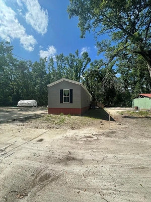 Brand new Live Oak mobile home on 3 secluded acres in Old Town