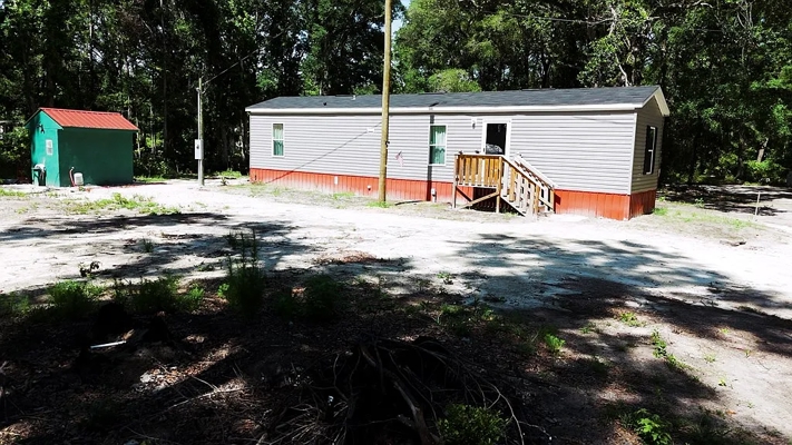 Brand new Live Oak mobile home on 3 secluded acres in Old Town