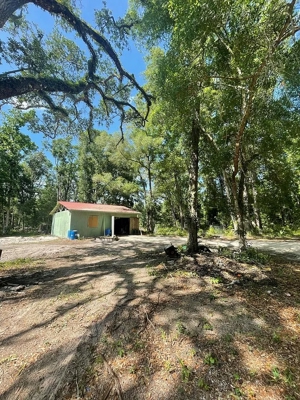 Brand new Live Oak mobile home on 3 secluded acres in Old Town