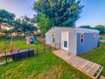Home in Sought-After Meadowpark Neighborhood – Morrison Schools - image 21