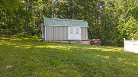 Country Home with In-Ground Pool & Hot Tub in Galax VA - image 7