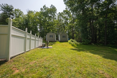 Country Home with In-Ground Pool & Hot Tub in Galax VA - image 12