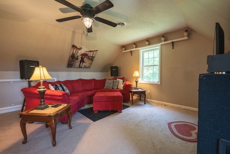 Country Home with In-Ground Pool & Hot Tub in Galax VA - image 43