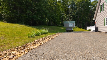 Country Home with In-Ground Pool & Hot Tub in Galax VA - image 6