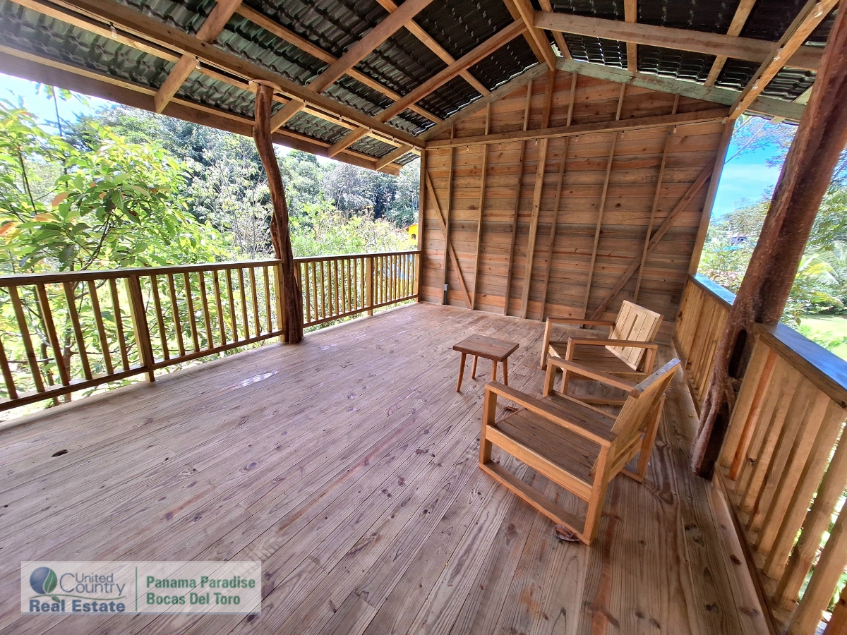 Casa Plástico — Iconic Off-Grid Eco Home, Plastic Bottle Village - 34