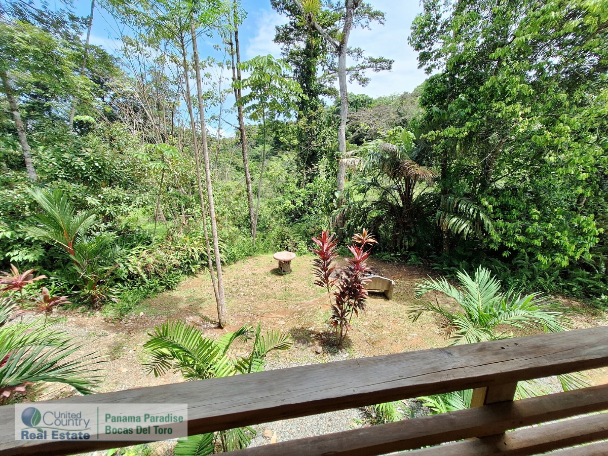 Casa Plástico — Iconic Off-Grid Eco Home, Plastic Bottle Village - 32