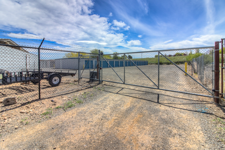 Prime Storage & Auto Property with Summitview Frontage in Tieton - image 17