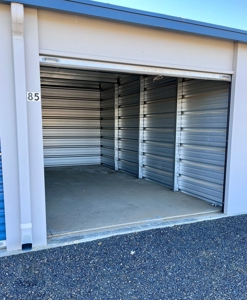Prime Storage & Auto Property with Summitview Frontage in Tieton - image 14