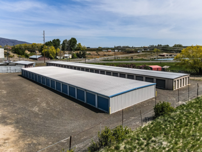 Prime Storage & Auto Property with Summitview Frontage in Tieton - image 7