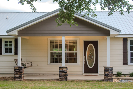 Private Country Paradise with Pond, Pool & Acreage in Cottondale - image 3