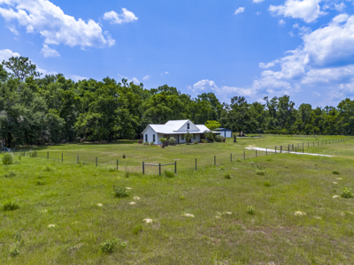 Country Home on 40 acres for Sale in Suwannee County, Florida - image 46