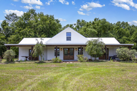 Country Home on 40 acres for Sale in Suwannee County, Florida - image 1