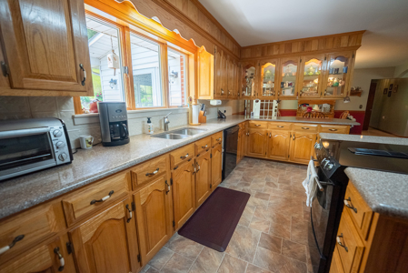 Brick Ranch for Sale at Auction in Floyd VA - image 17