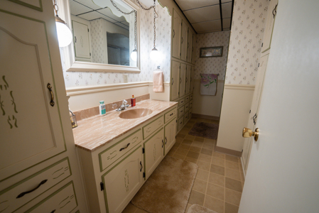 Brick Ranch for Sale at Auction in Floyd VA - image 44