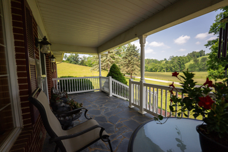 Brick Ranch for Sale at Auction in Floyd VA - image 16
