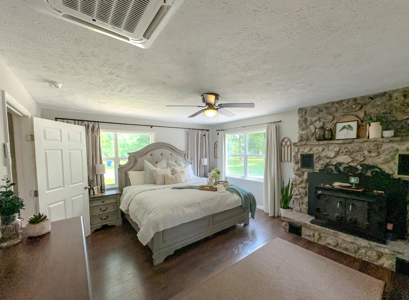 Rural Country Home with Acreage in Mountain Home Arkansas - image 4