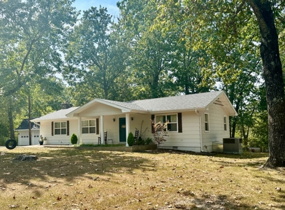 Rural Country Home with Acreage in Mountain Home Arkansas - image 32