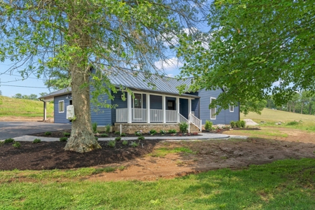 Timeless Beauty, Modern Upgrades, Renovated Farmhouse - 1.8 Acres - image 4