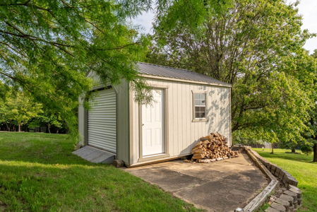 Lake House for Sale in the Ozarks - image 49