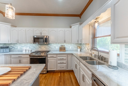 Lake House for Sale in the Ozarks - image 24
