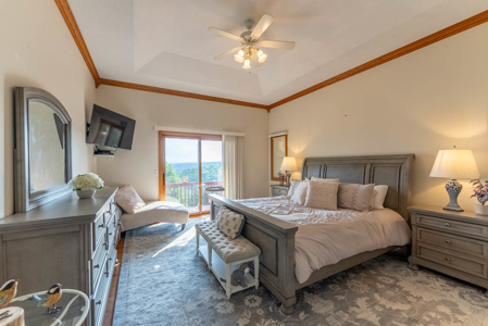 Lake House for Sale in the Ozarks - image 16