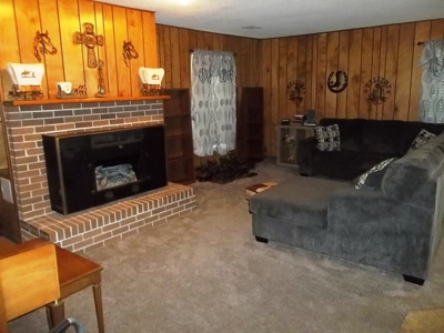 Exceptional Country Property for Sale in Chanute, KS - image 25