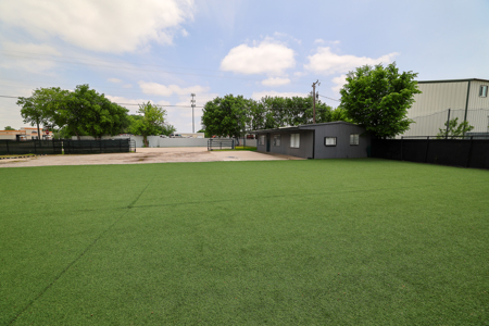 For Sale Warehouse Flex Space Justin TX - image 7