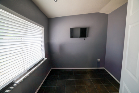 For Sale Warehouse Flex Space Justin TX - image 17