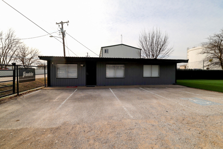 For Sale Warehouse Flex Space Justin TX - image 1