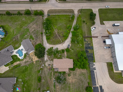 Area Growing, Great Investment in Justin Texas - image 26