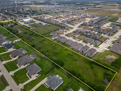 Area Growing, Great Investment in Justin Texas - image 13
