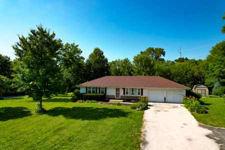Online Auction home in Smithville, MO - image 7