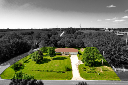 Online Auction home in Smithville, MO - image 19