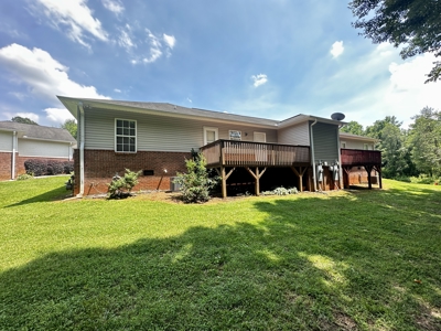 Brick/Vinyl Townhome for Sale in Hickory, NC! - image 19