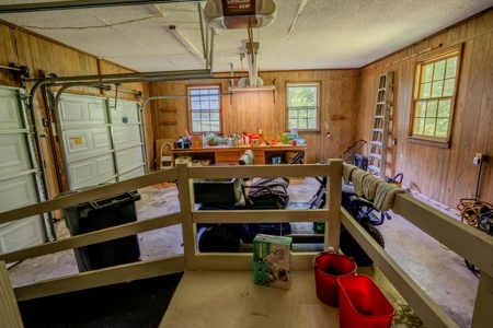 Country Home with Barn on 30± Acres – 3BR 3BA - image 47