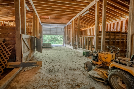 Country Home with Barn on 30± Acres – 3BR 3BA - image 44