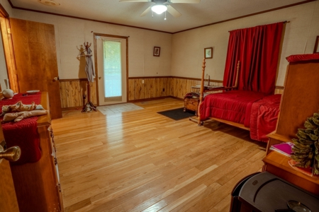 Country Home with Barn on 30± Acres – 3BR 3BA - image 38