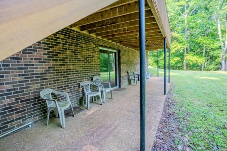 Country Home with Barn on 30± Acres – 3BR 3BA - image 16