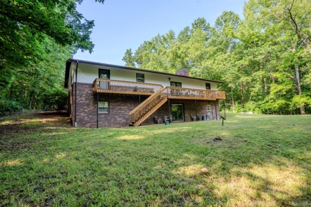 Country Home with Barn on 30± Acres – 3BR 3BA - image 15