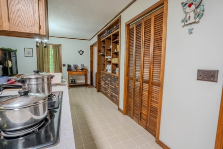 Country Home with Barn on 30± Acres – 3BR 3BA - image 28