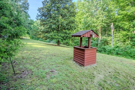 Country Home with Barn on 30± Acres – 3BR 3BA - image 9