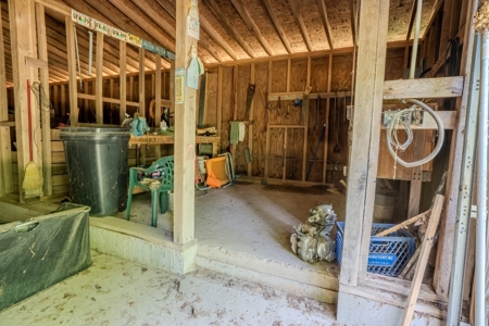 Country Home with Barn on 30± Acres – 3BR 3BA - image 46