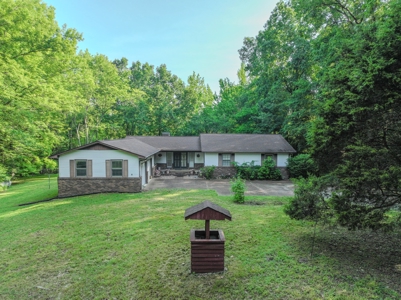 Country Home with Barn on 30± Acres – 3BR 3BA - image 3