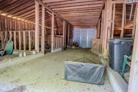 Country Home with Barn on 30± Acres – 3BR 3BA - image 43