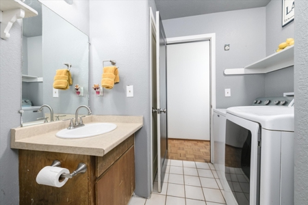 Winters, California Single Story Home for Sale - image 20