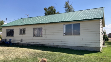 House in Bieber, California. Lassen County - image 3